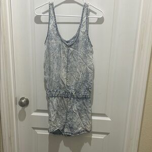 Celebrity Pink Blue Acid Wash Top